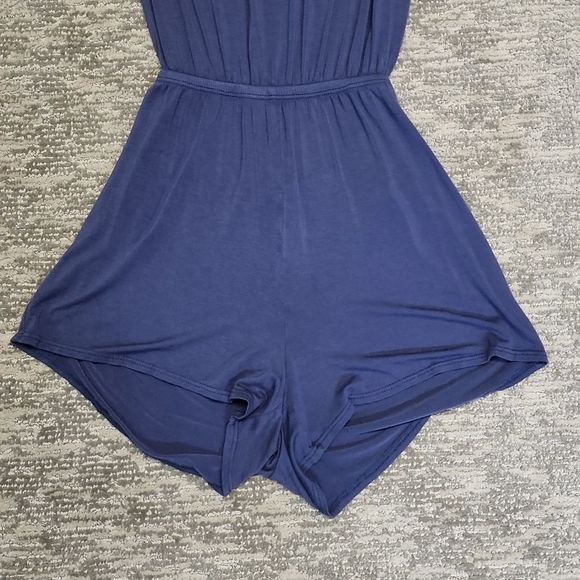 Navy blue shorts romper - Picture 8 of 12